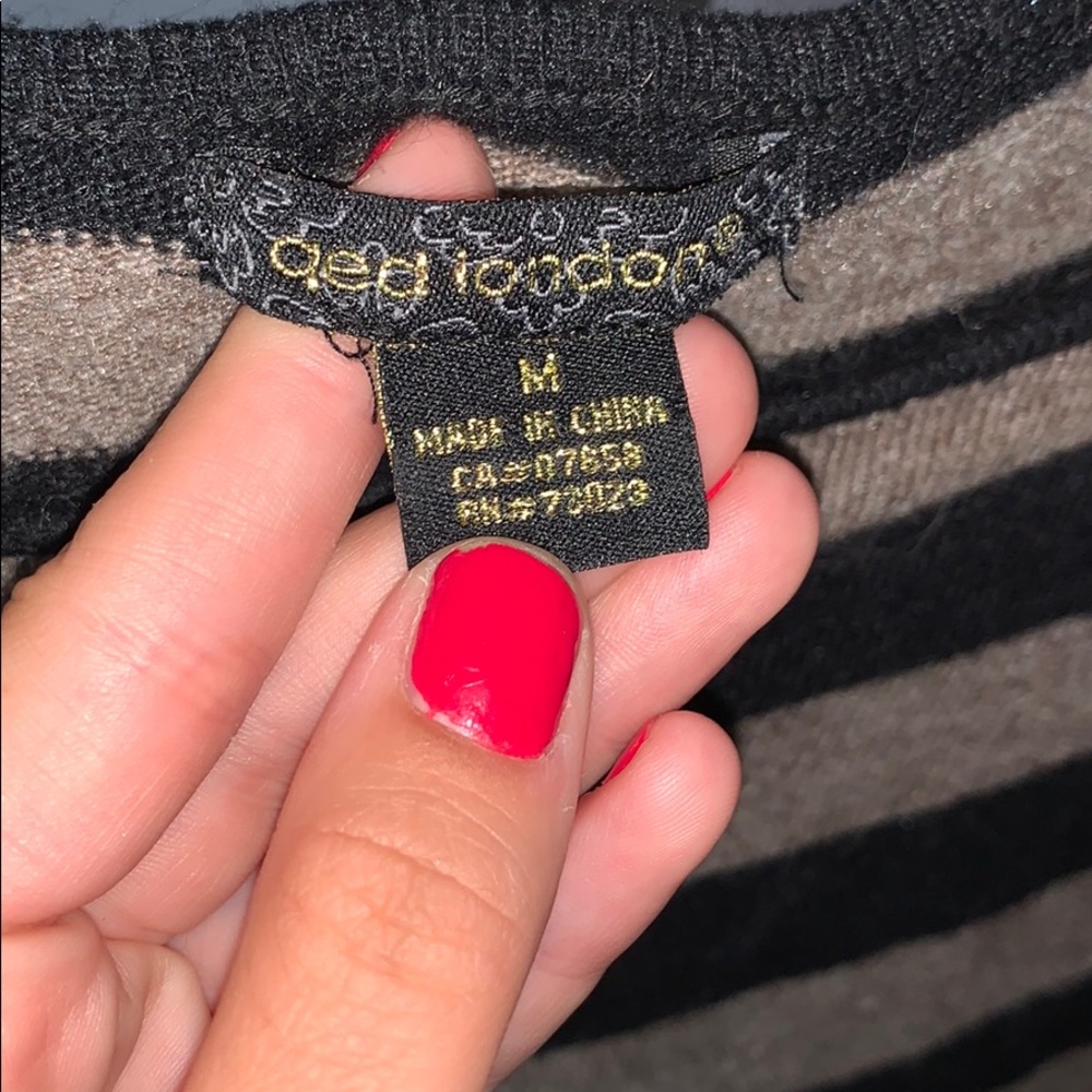 Sweater - Picture 2 of 3